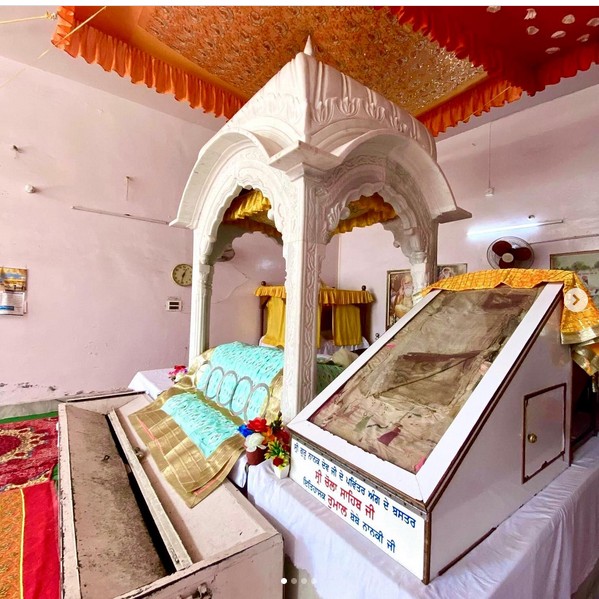 Gurdwara Sri Chola Sahib (Dera Baba Nanak)